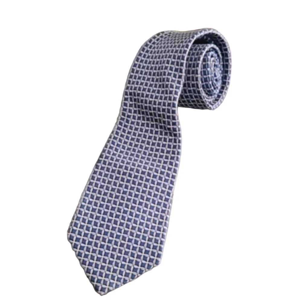 VINTAGE VALENTINO Silk Tie Chainlink Mens Suit Retro Abstract Luxury Collectible - Picture 3 of 16